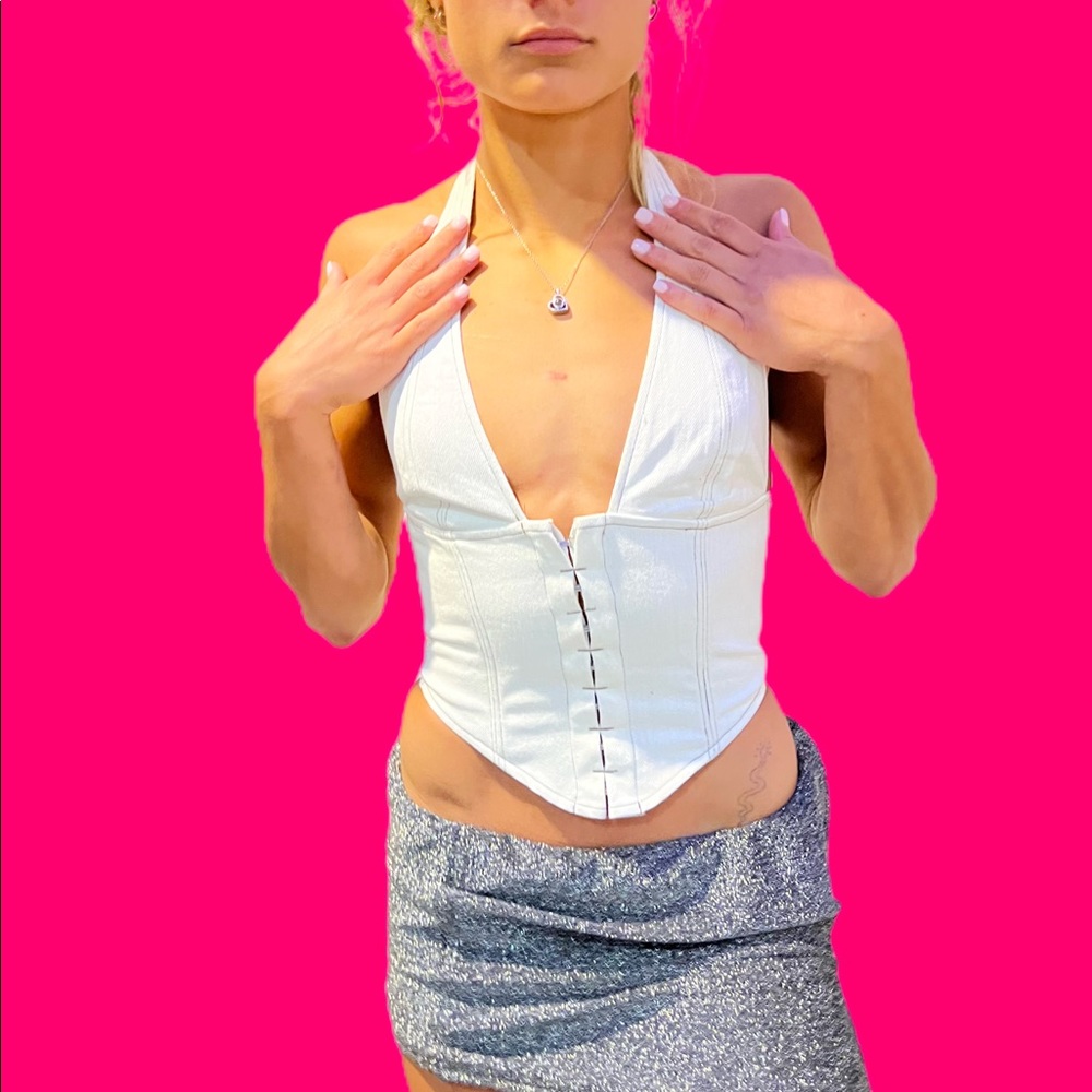 White fox jean top